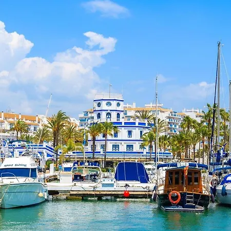 Gorgeous Townhouse With Seaview Apartment Estepona